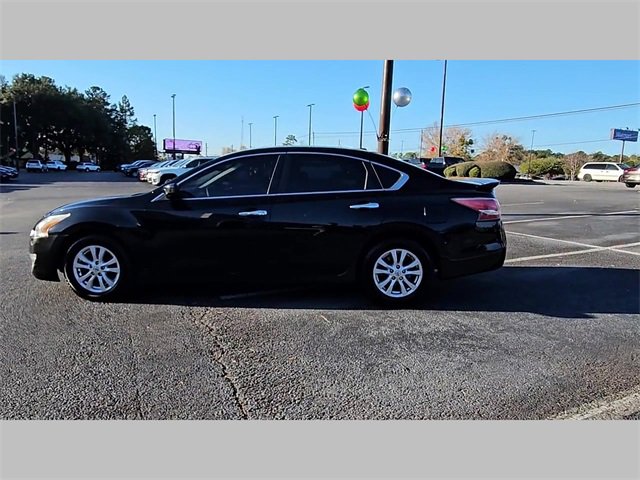 Used 2014 Nissan Altima 2.5 S w/ Sport Value Package image 24