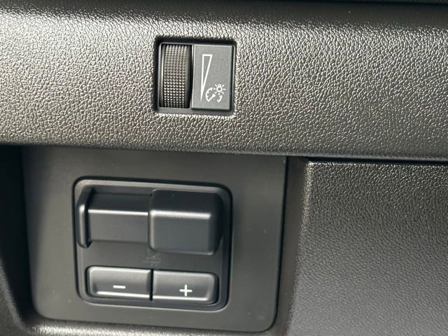 Used 2025 Chevrolet Colorado Z71 w/ Technology Package image 23