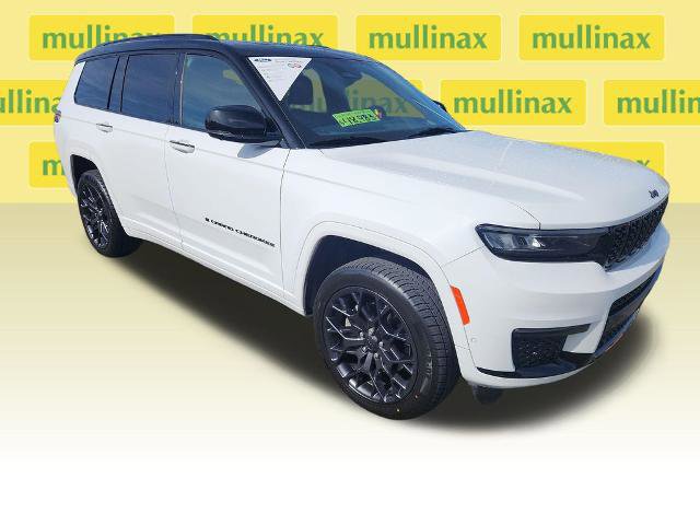 Used 2024 Jeep Grand Cherokee L Summit AWD/4WD image 1