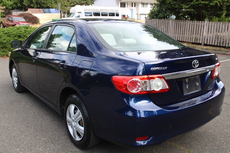 Used 2011 Toyota Corolla LE FWD image 4