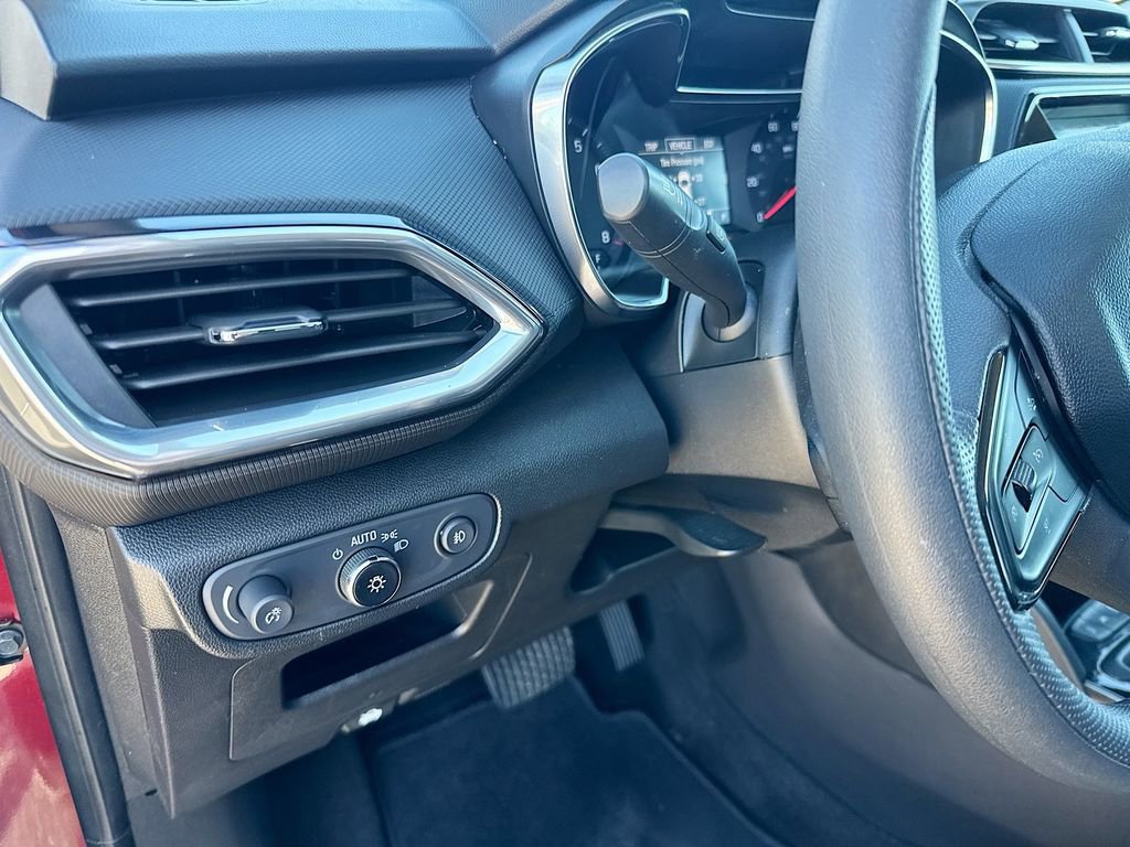Used 2023 Chevrolet TrailBlazer LT w/ Convenience Package image 10