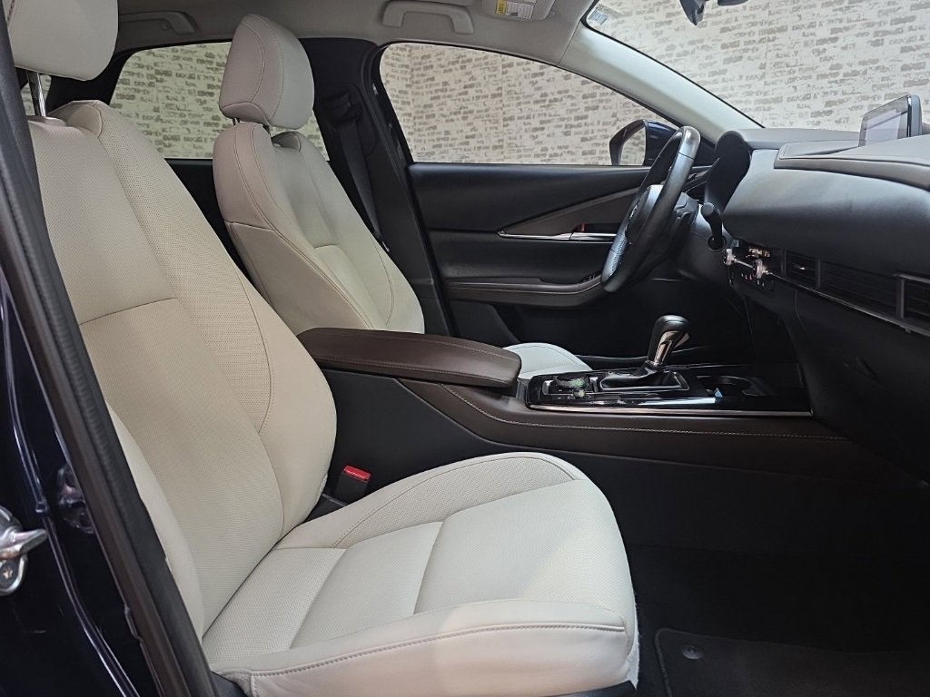 Used 2023 MAZDA CX-30 AWD 2.5 S w/ Premium Package image 12