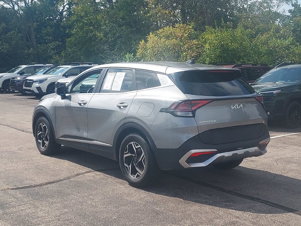 Used 2023 Kia Sportage LX FWD image 5