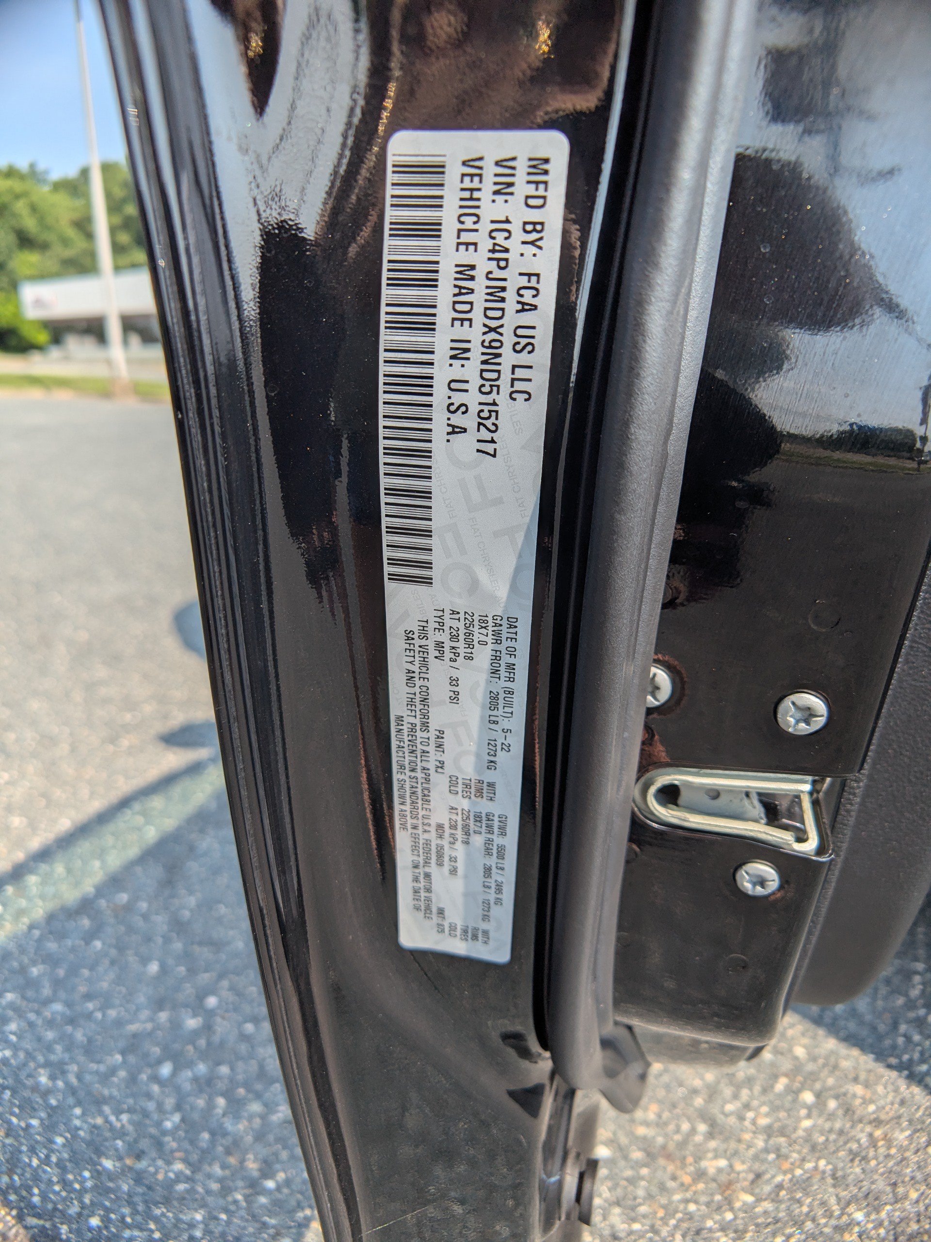 Used 2022 Jeep Cherokee Limited AWD/4WD image 17