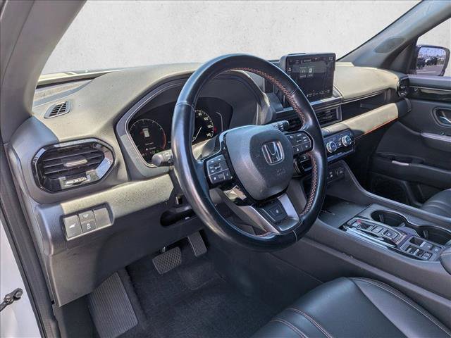 Used 2023 Honda Pilot TrailSport image 10