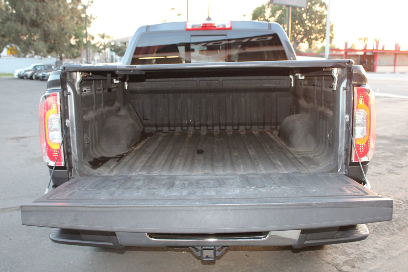 Used 2016 GMC Canyon SLT w/ Driver Alert Package image 37