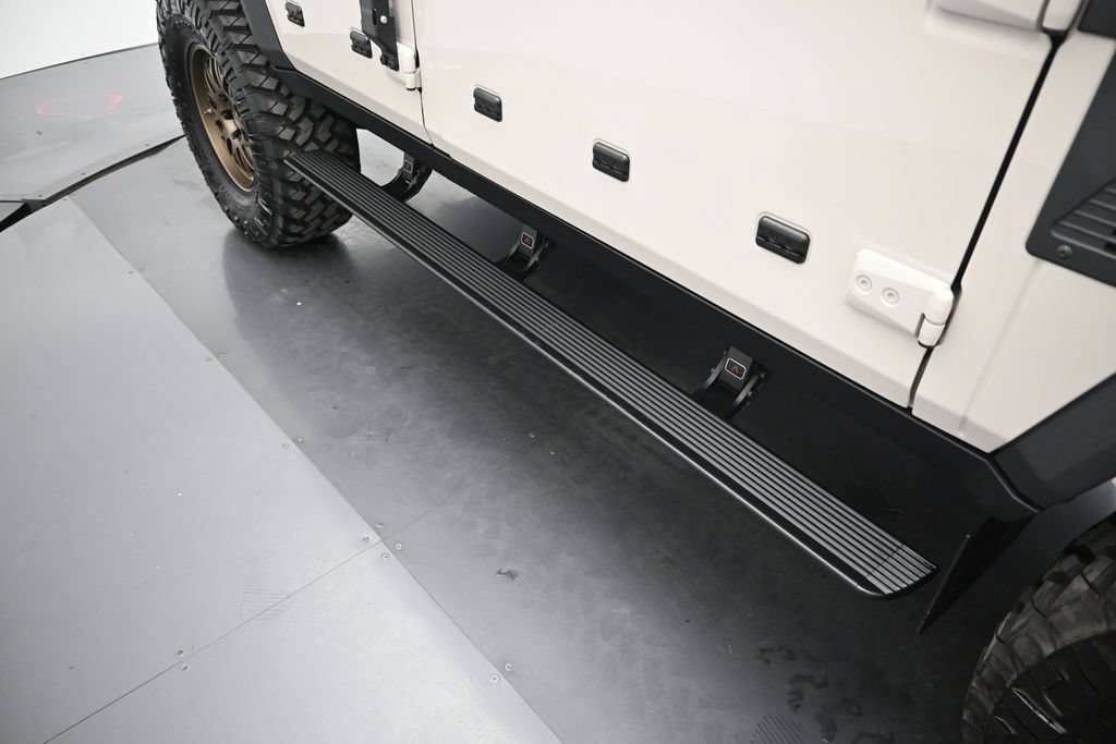 Used 2025 INEOS Grenadier AWD/4WD image 25