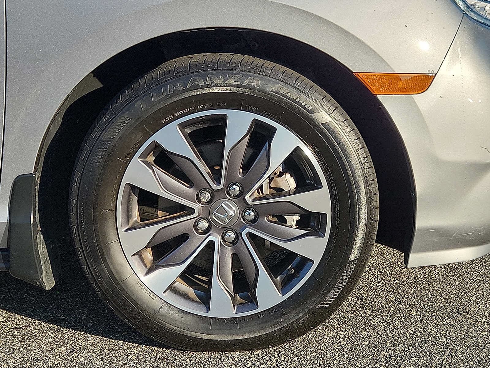 Certified 2024 Honda Odyssey EX-L image 8