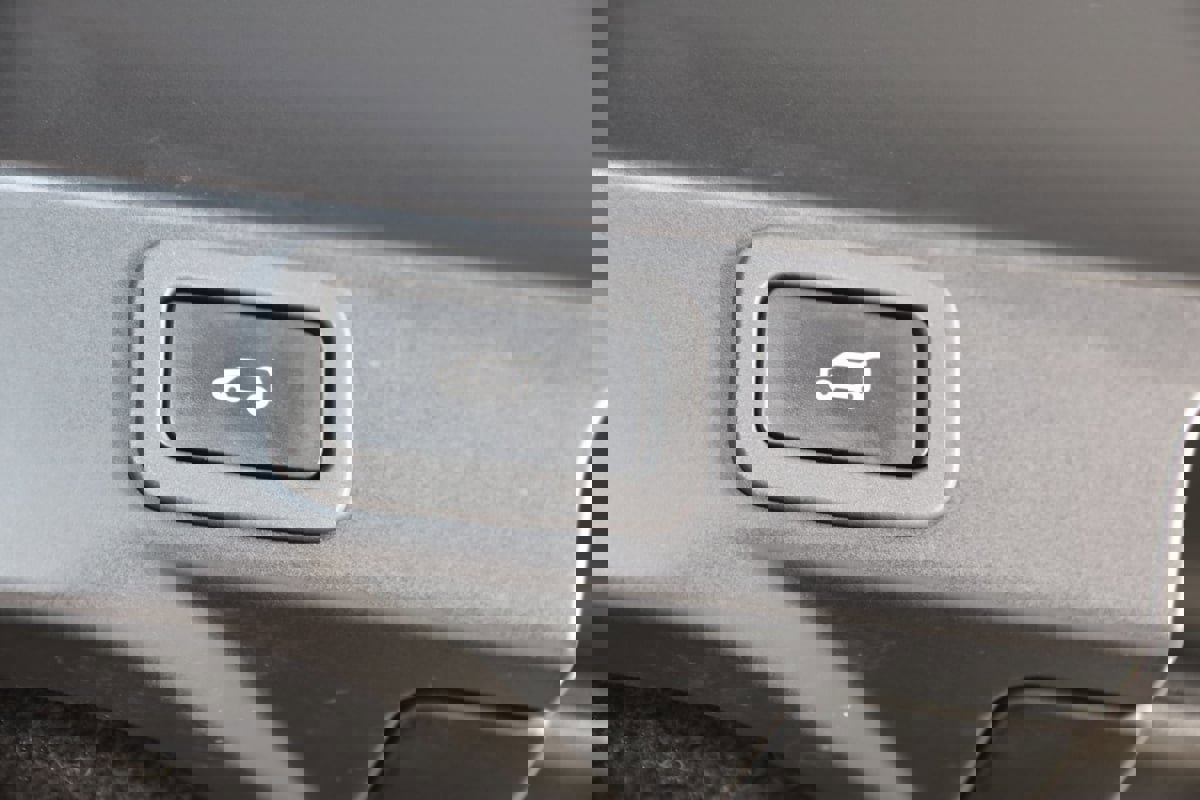 Used 2022 Land Rover Range Rover Sport HST image 52