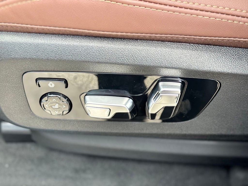 New 2027 BMW X7 xDrive40i AWD/4WD image 12