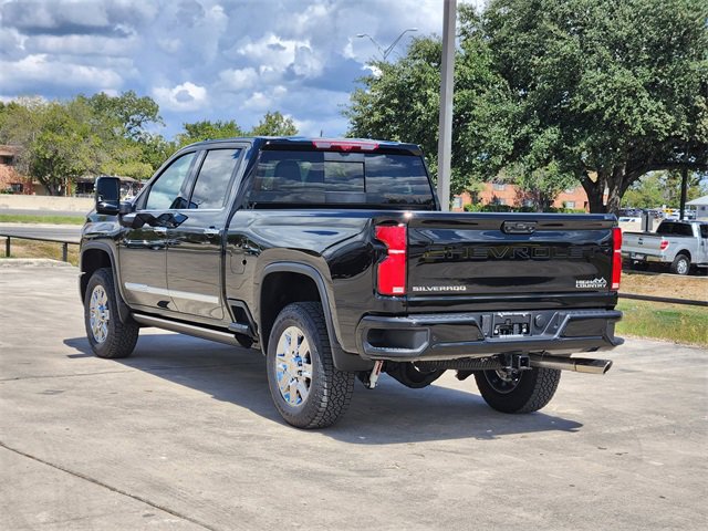 New 2026 Chevrolet Silverado 2500 High Country image 3