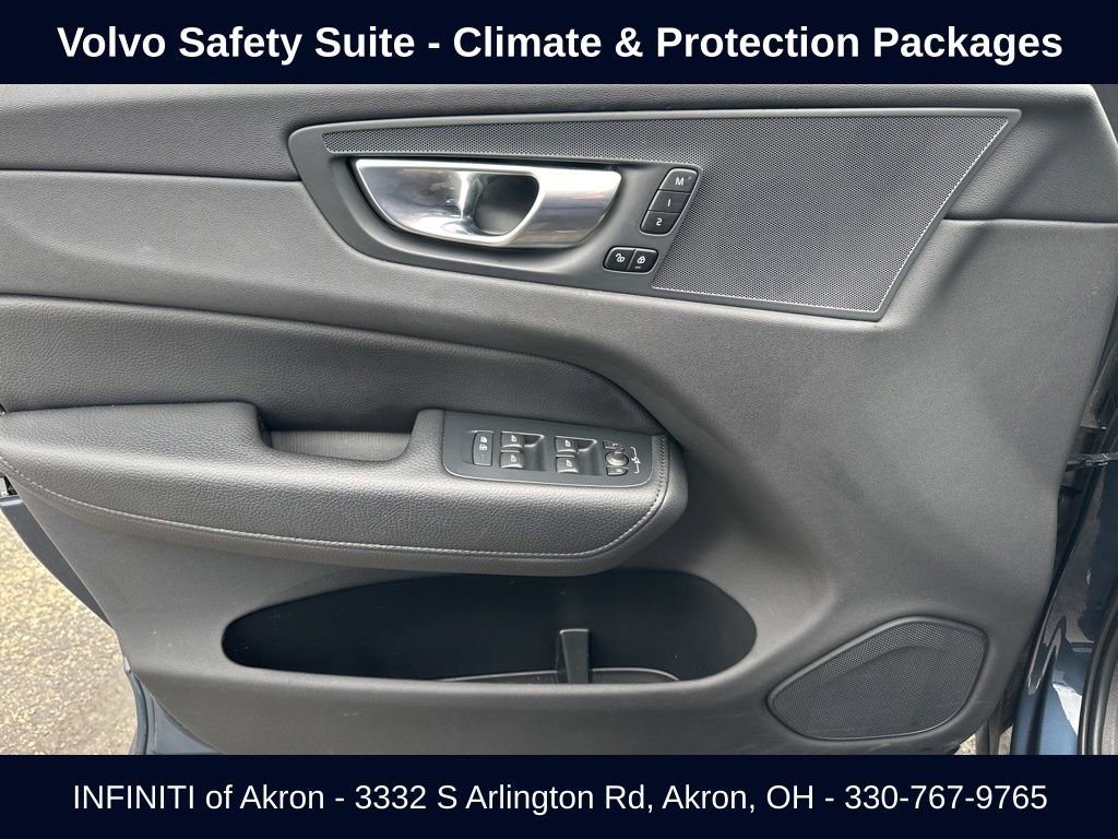 Used 2021 Volvo XC60 T5 Momentum w/ Premium Package image 42