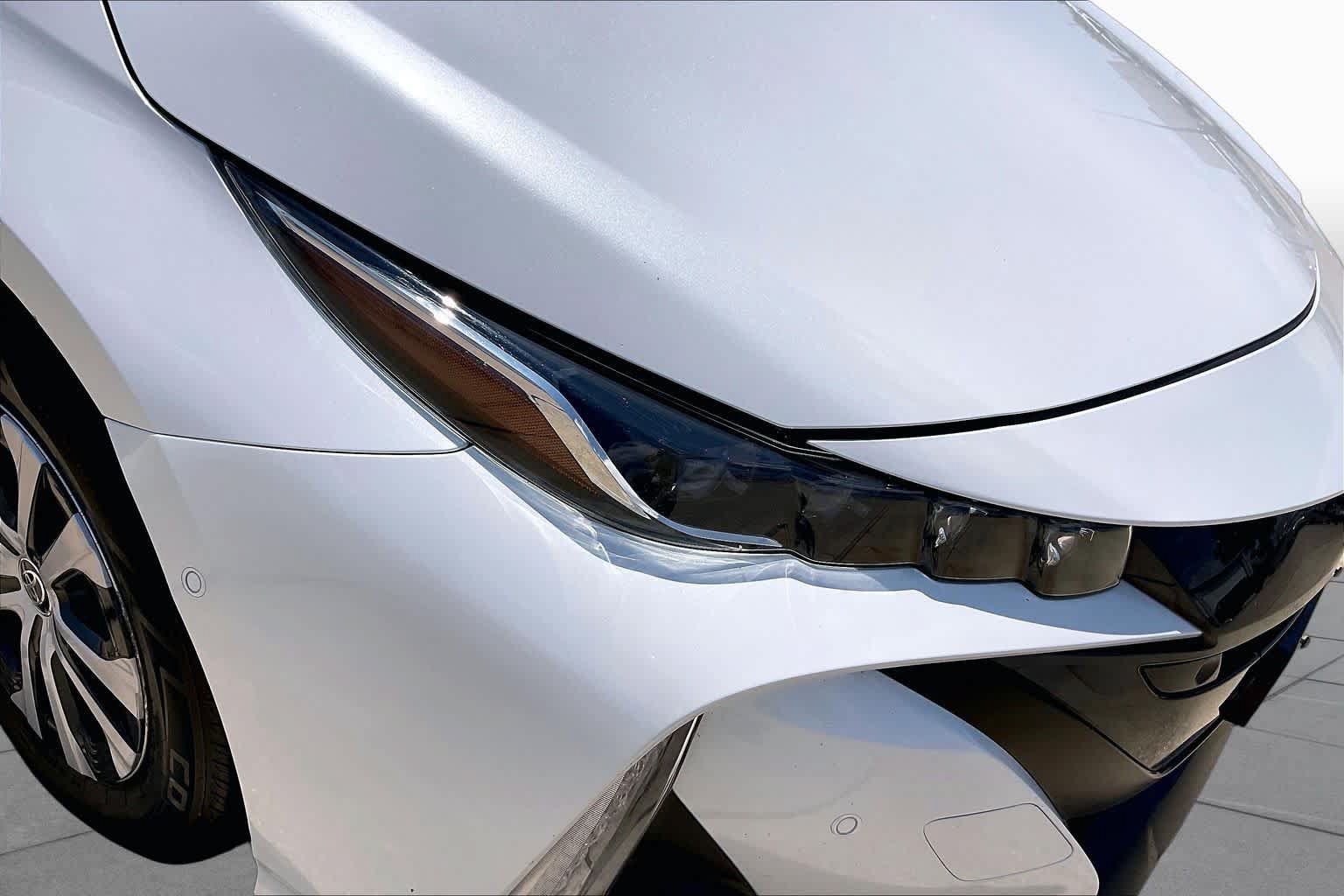 Used 2021 Toyota Prius Prime Limited FWD image 24