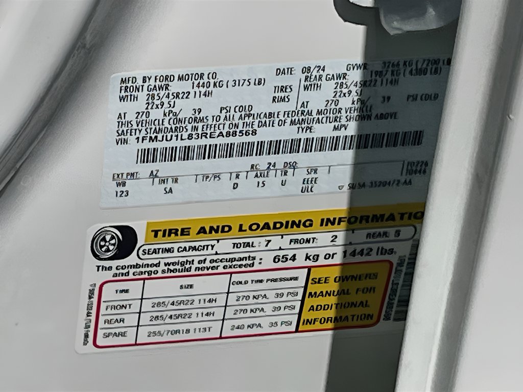 Used 2024 Ford Expedition Platinum RWD image 35