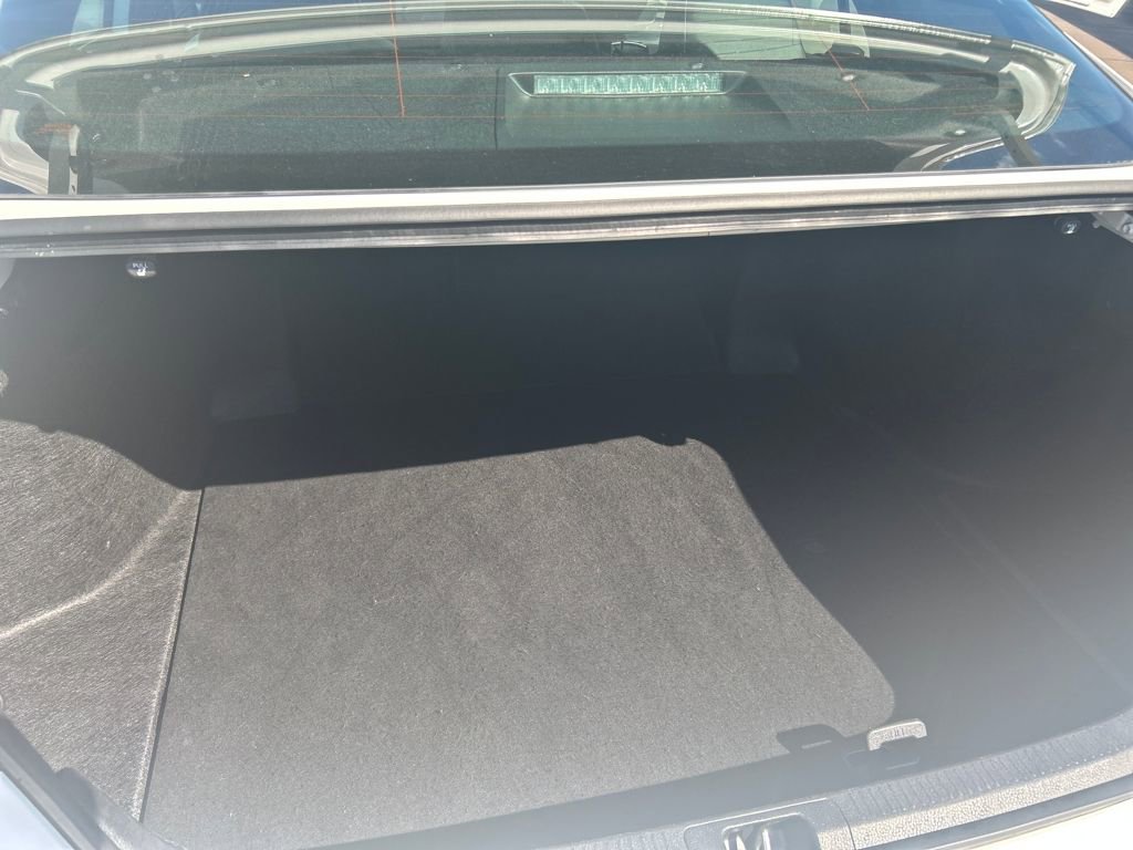 Used 2025 Toyota Camry SE image 8