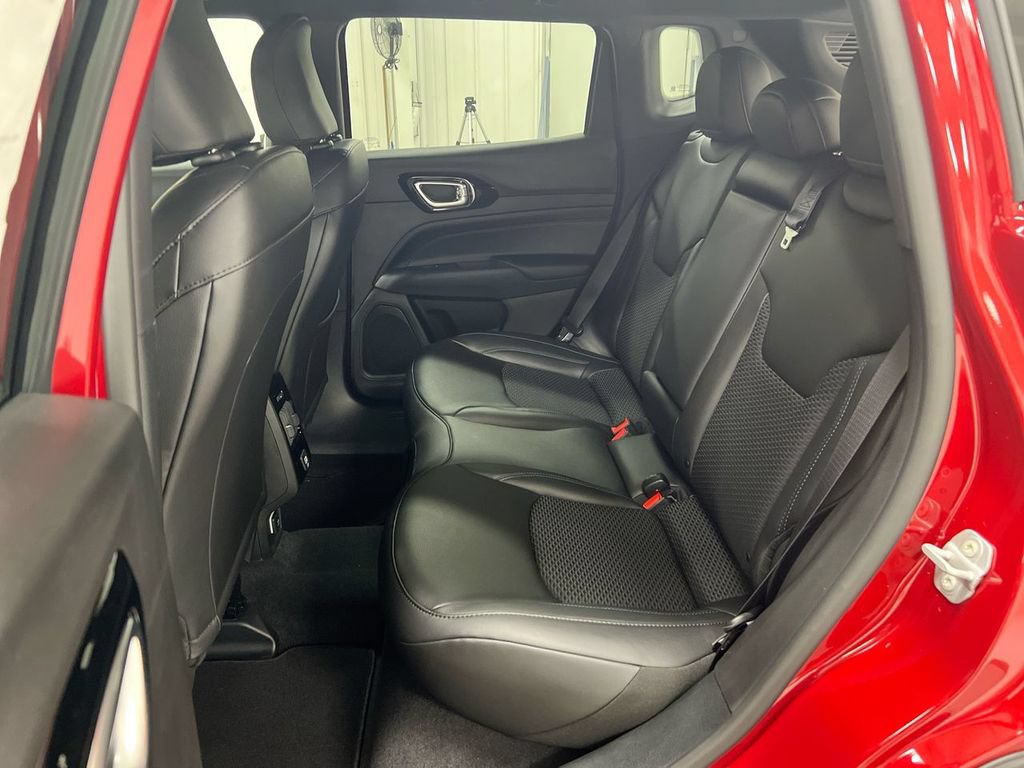 New 2026 Jeep Compass Latitude AWD/4WD image 21