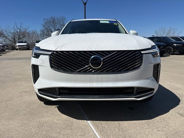 New 2026 Volvo XC90 B6 Plus w/ Protection Package image 2