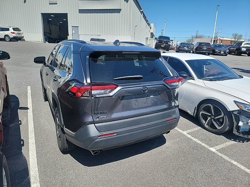Used 2023 Toyota RAV4 XLE w/ Convenience Package image 9