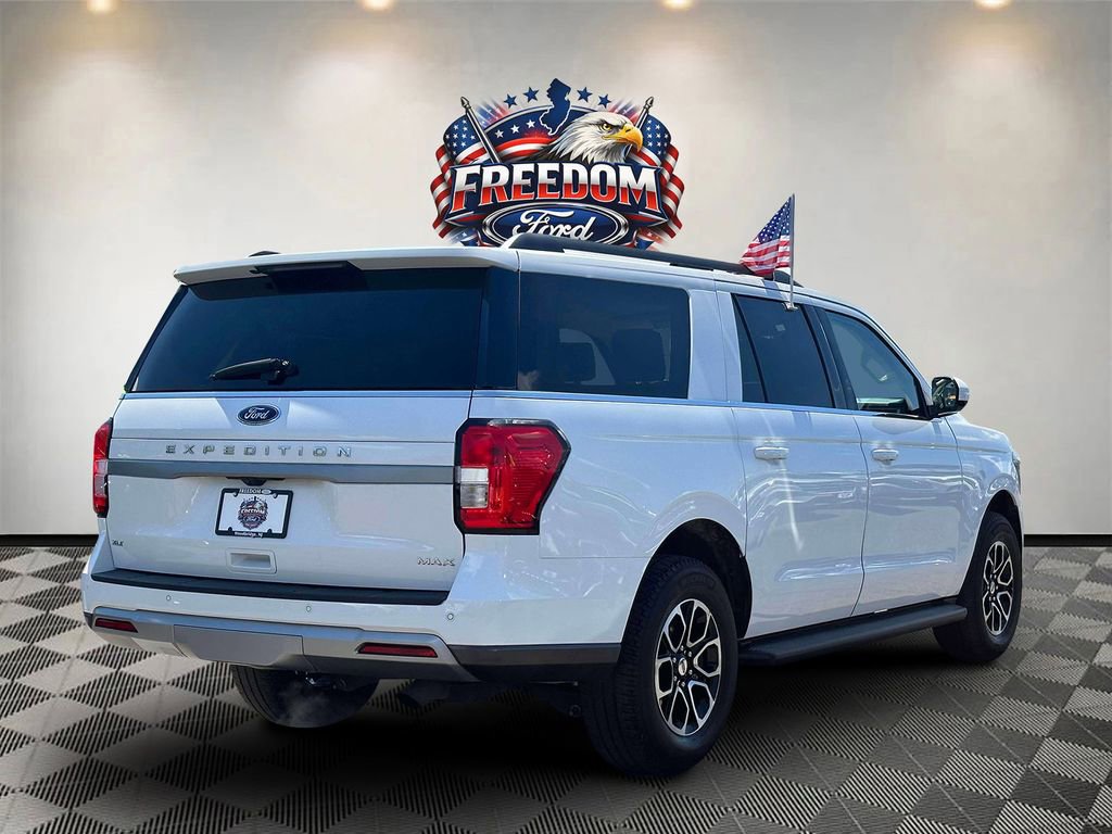Used 2024 Ford Expedition Max XLT AWD/4WD image 4