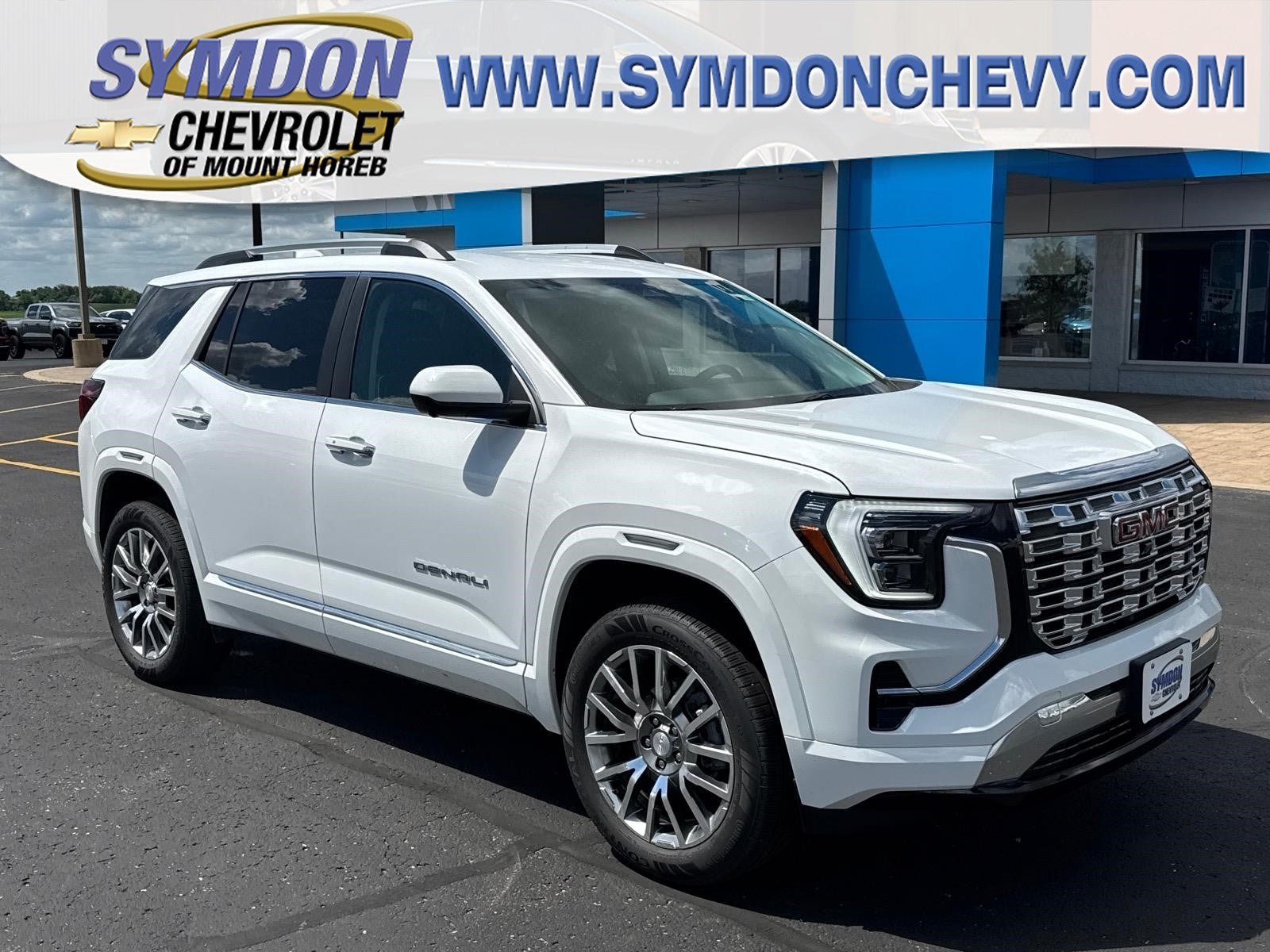 Used 2026 GMC Terrain Denali w/ LPO, Floor Liner Package AWD/4WD image 1