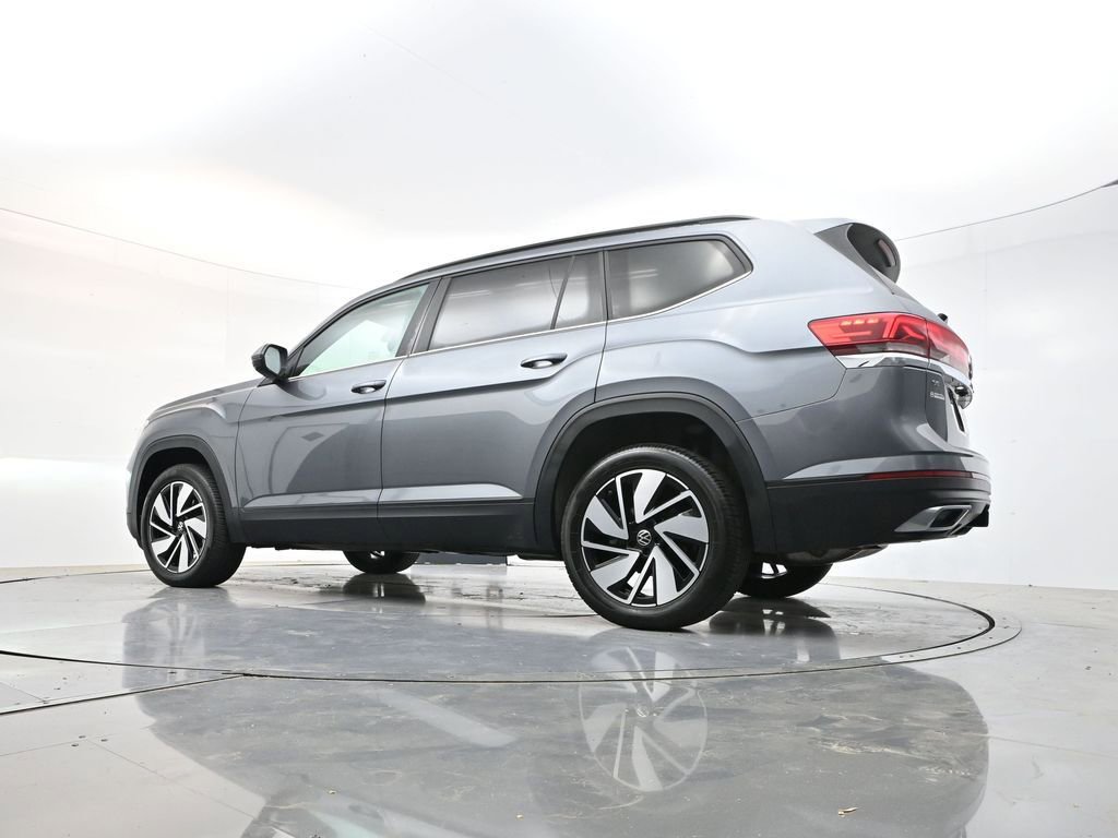 Used 2024 Volkswagen Atlas SE image 33