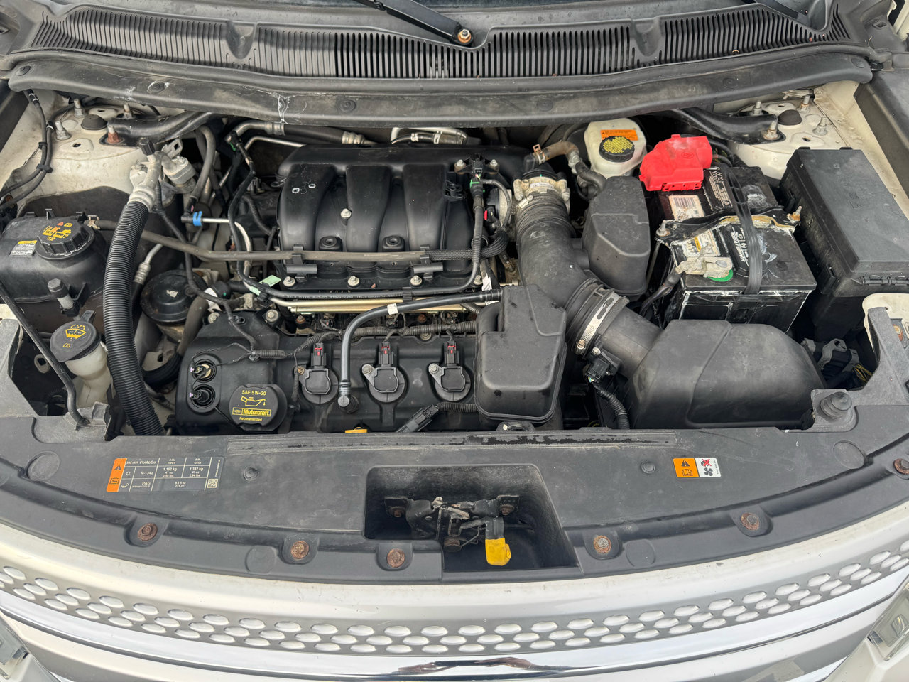 Used 2013 Ford Explorer XLT image 45