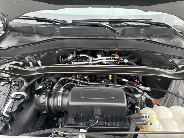 Used 2023 Ford Explorer Limited AWD/4WD image 37
