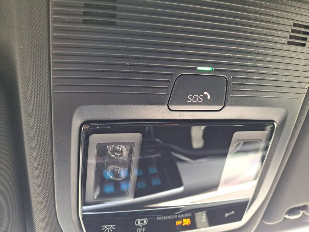 New 2026 Volkswagen Atlas Cross Sport SE image 17