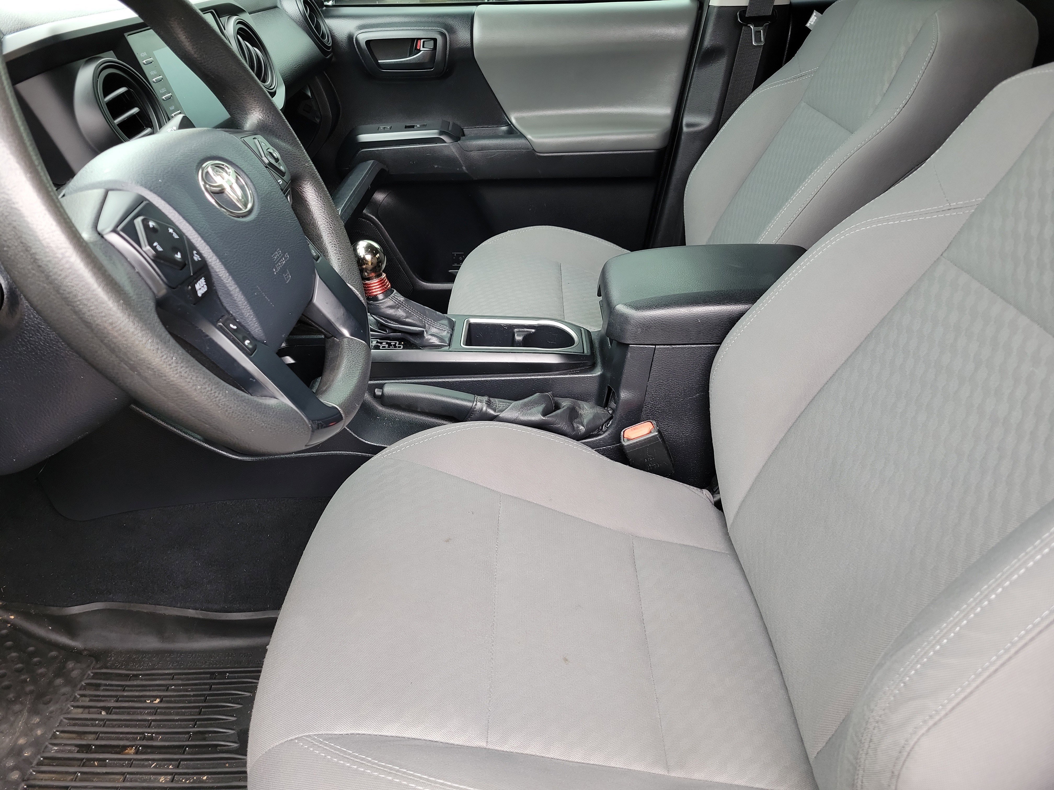 Used 2020 Toyota Tacoma SR w/ SR Convenience Package image 3