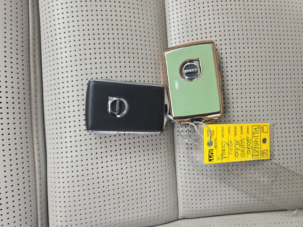 Used 2020 Volvo XC60 T5 Inscription image 35