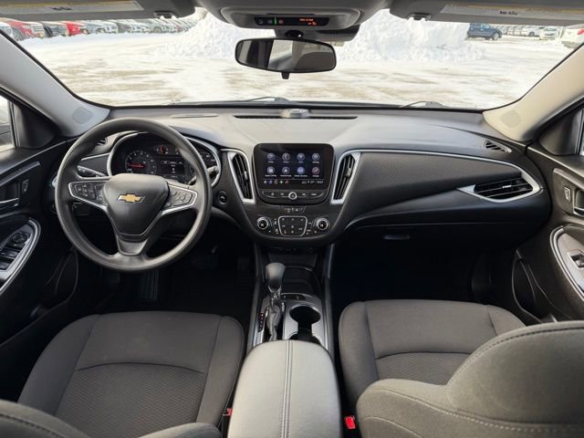 Used 2025 Chevrolet Malibu LT image 21