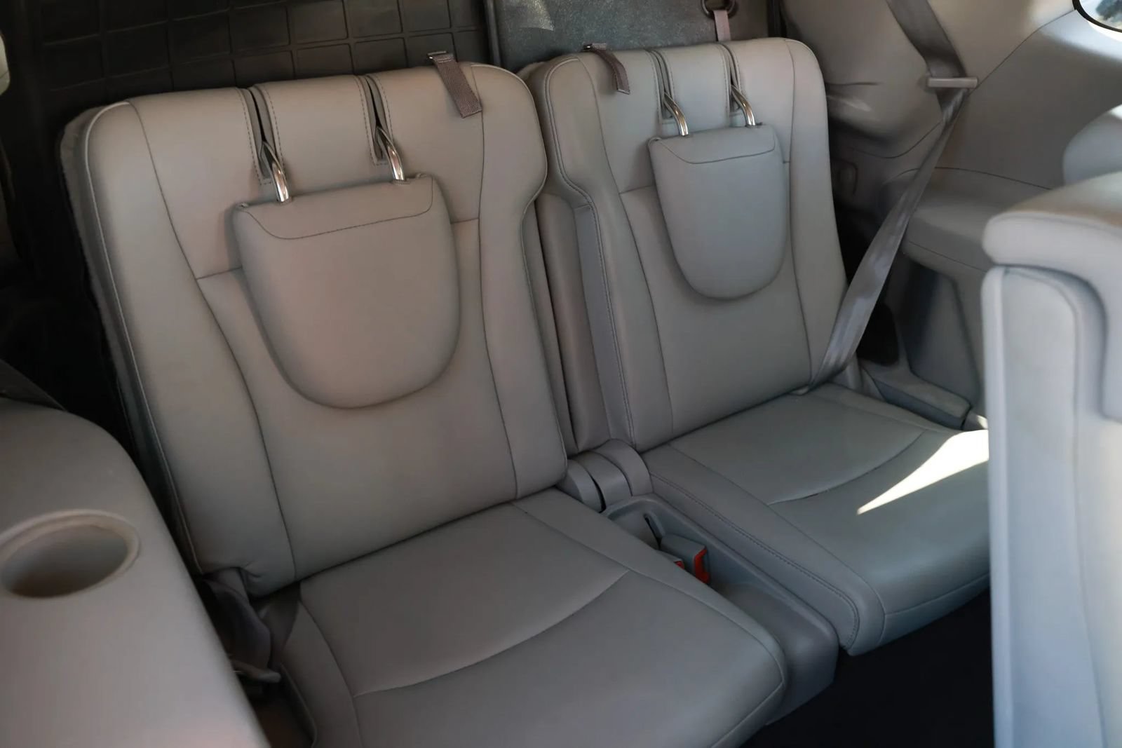 Used 2013 Toyota Highlander Limited AWD/4WD image 16