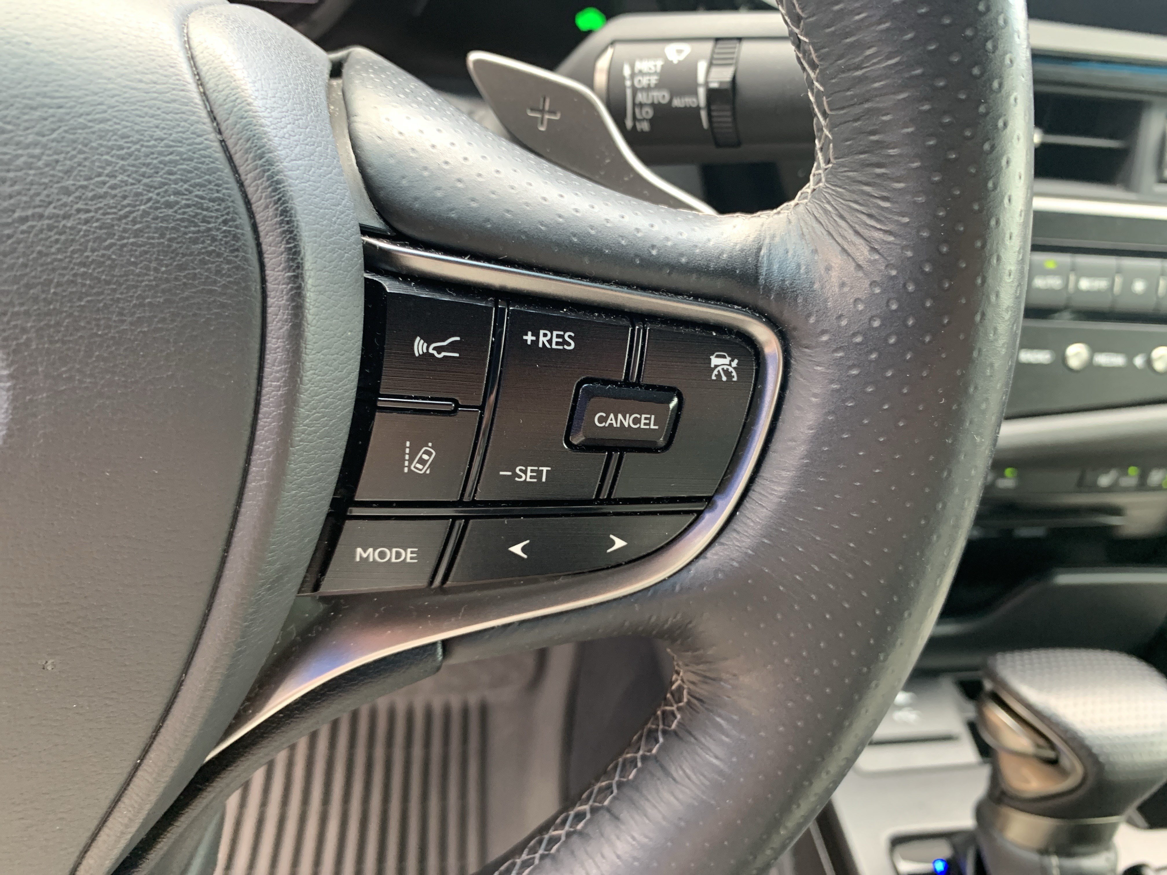 Used 2022 Lexus ES 300h F Sport w/ Accessory Package 2 FWD image 20
