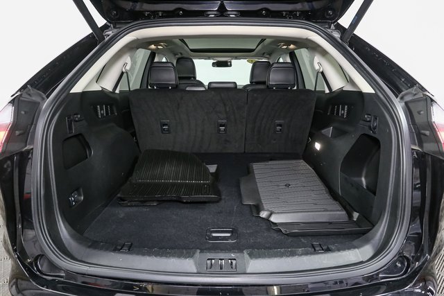 Used 2024 Ford Edge SEL w/ Convenience Package image 11