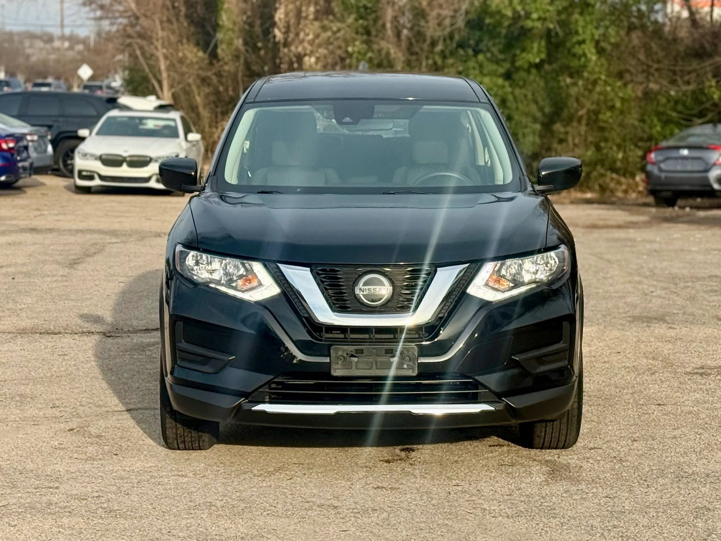 Used 2020 Nissan Rogue S image 2
