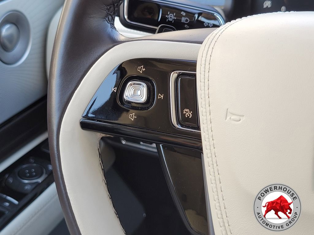 Used 2022 Lincoln Aviator Black Label w/ Dynamic Handling Package image 32