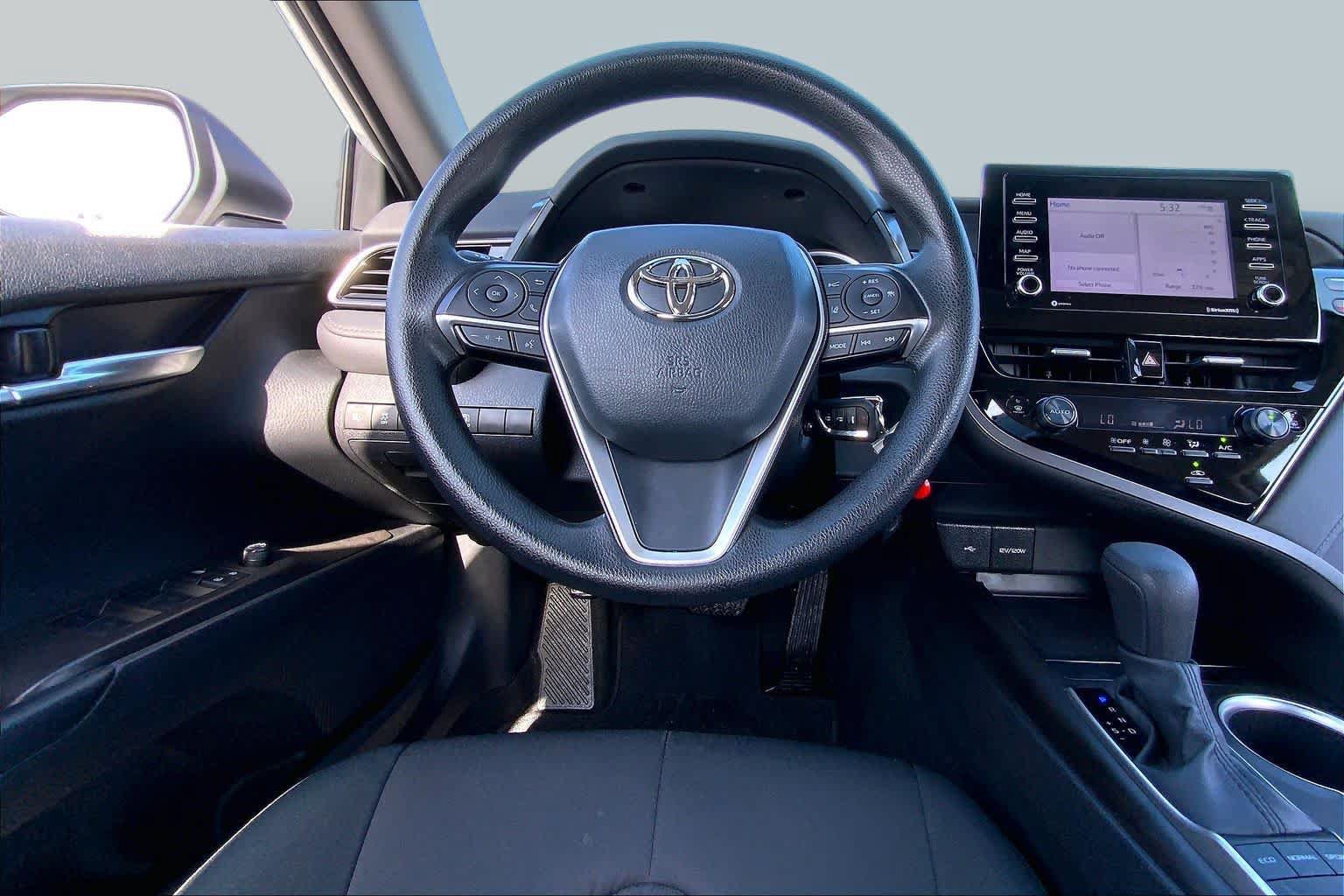 Used 2023 Toyota Camry LE FWD image 6
