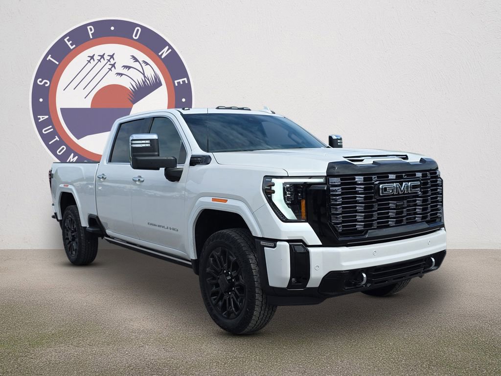 Used 2025 GMC Sierra 2500 Denali Ultimate image 2