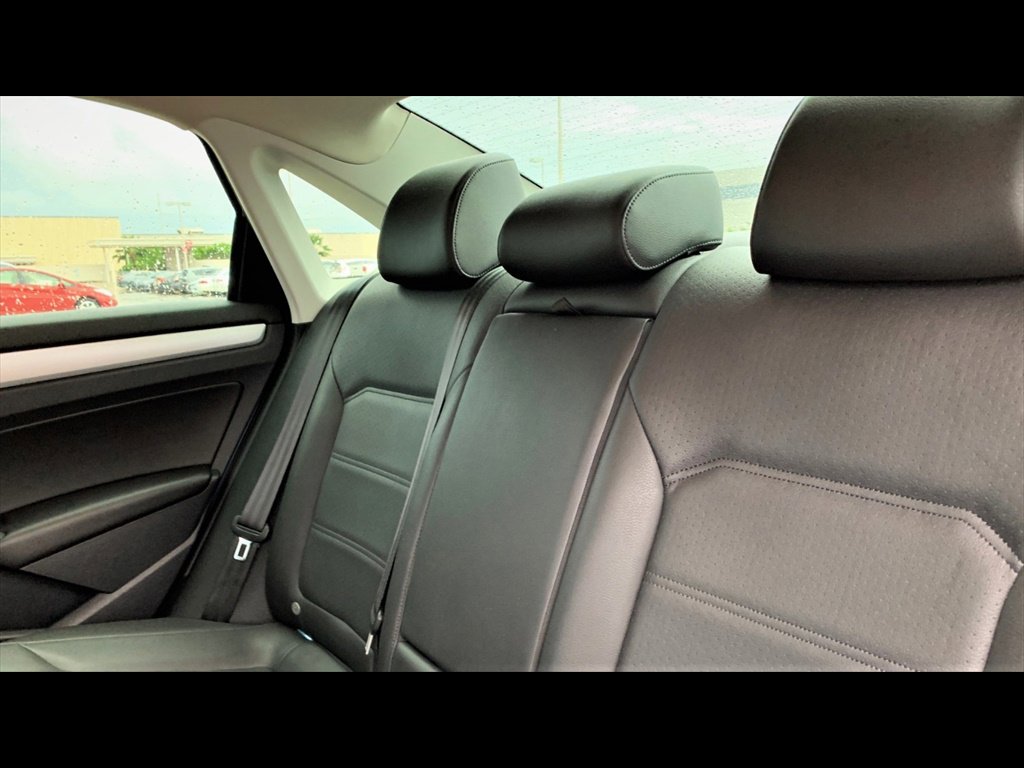 Used 2013 Volkswagen Passat 2.5 SE FWD image 11