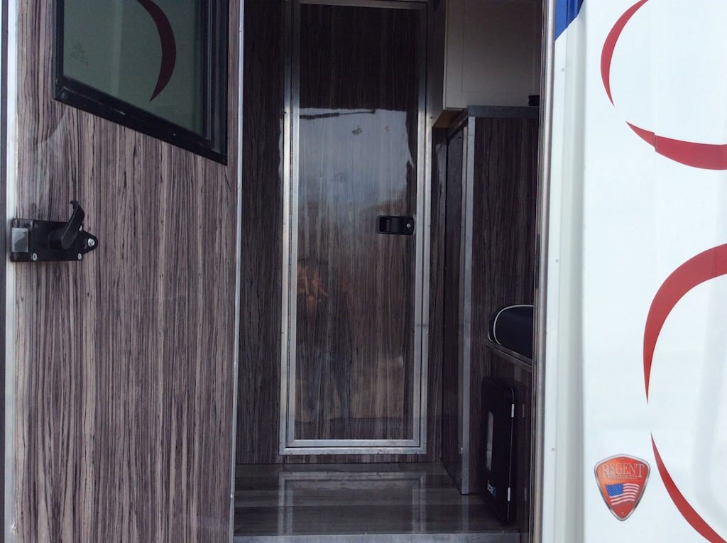 Used 2019 RAM ProMaster 3500 w/ Premium Appearance Group FWD image 34