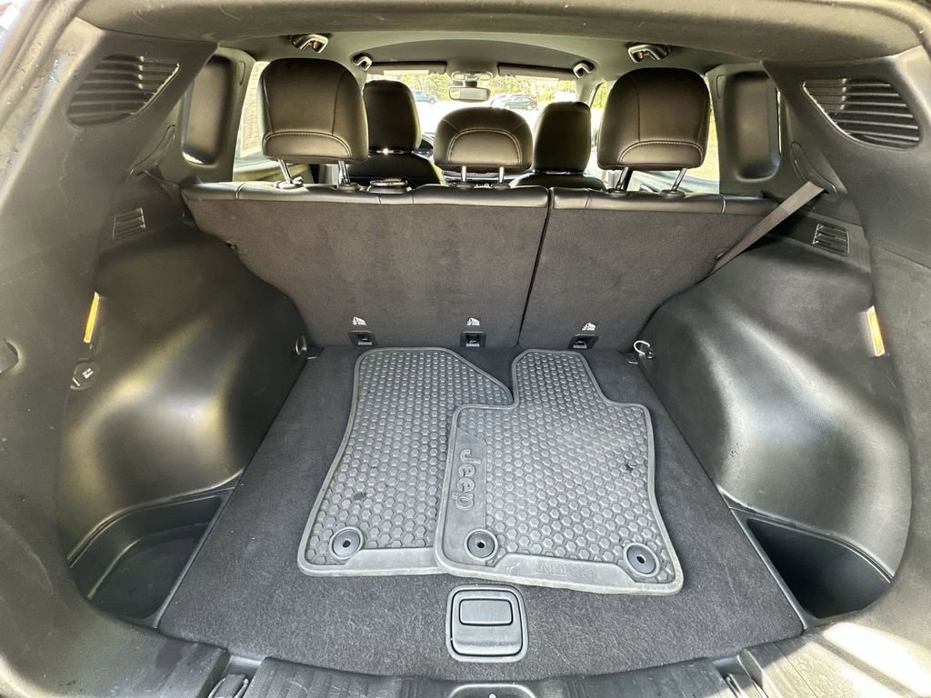 Used 2023 Jeep Compass Trailhawk image 19