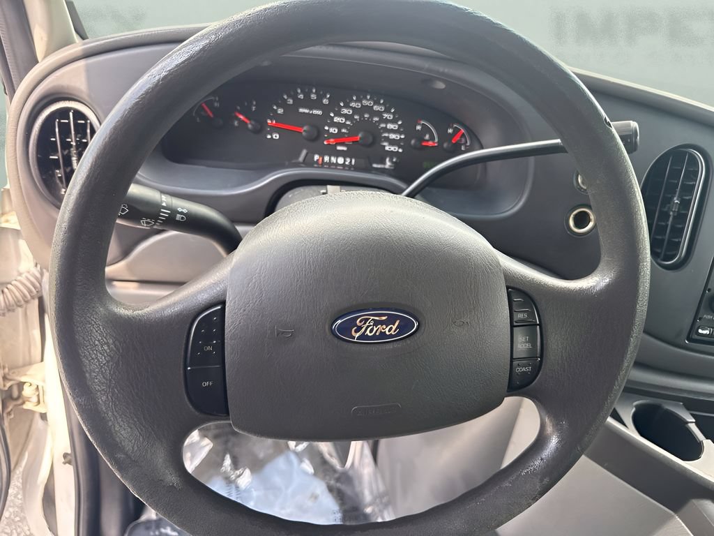 Used 2008 Ford E-350 and Econoline 350 XLT RWD image 11