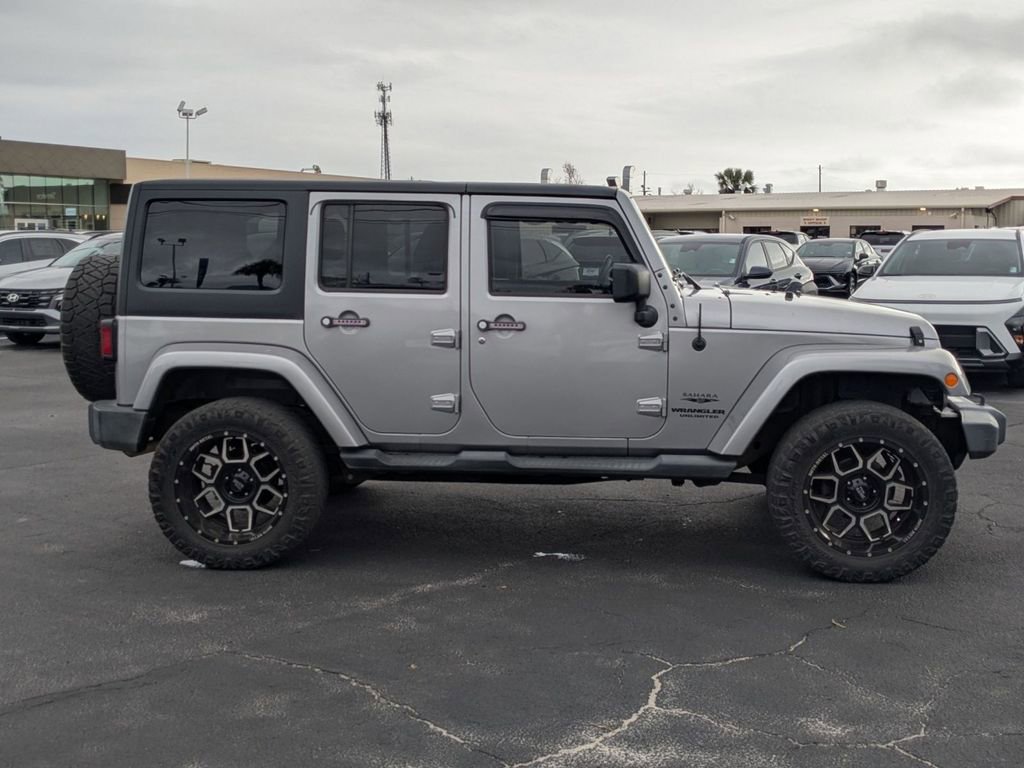 Used 2015 Jeep Wrangler Unlimited Sahara w/ Connectivity Group image 4