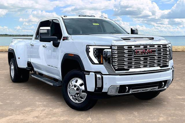 New 2026 GMC Sierra 3500 Denali w/ Denali Reserve Package