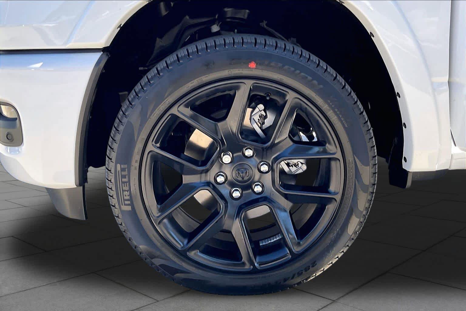 New 2027 RAM 1500 Laramie AWD/4WD image 11