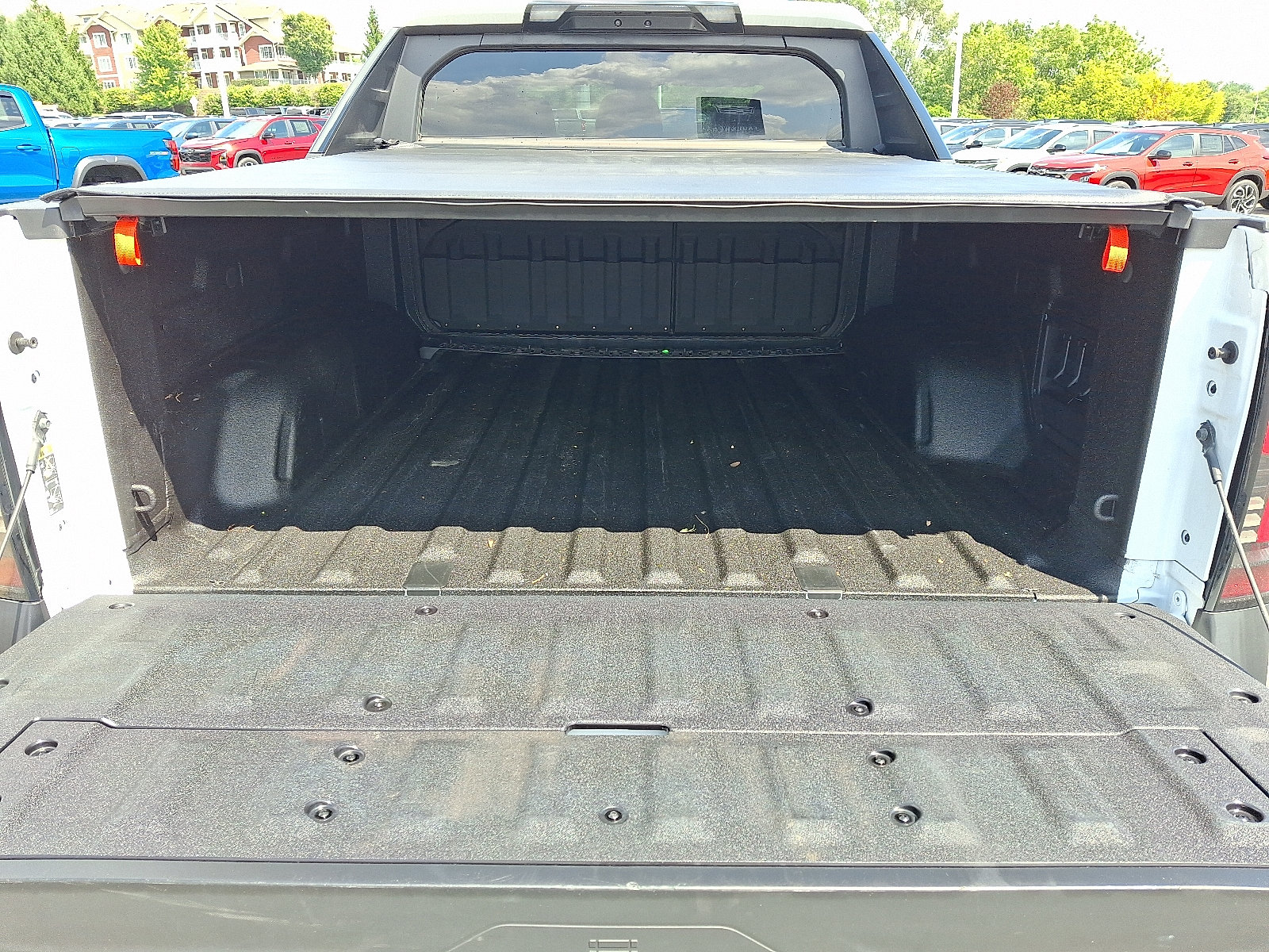 Used 2026 Chevrolet Silverado EV LT AWD/4WD image 27