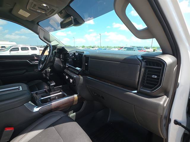 Used 2022 GMC Sierra 1500 SLT AWD/4WD image 15