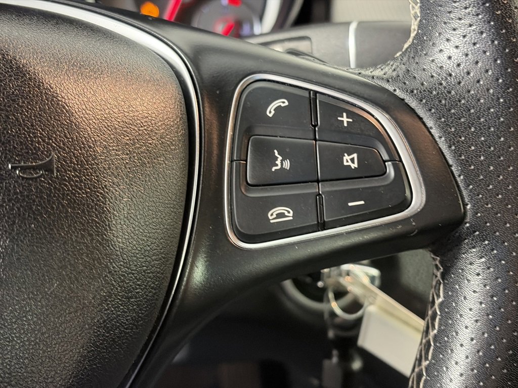 Used 2017 Mercedes-Benz GLA 250 4MATIC image 18