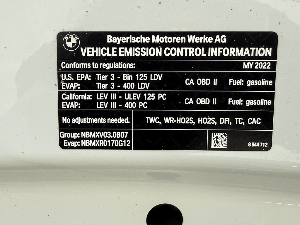Used 2022 BMW 740i w/ M Sport Package RWD image 11