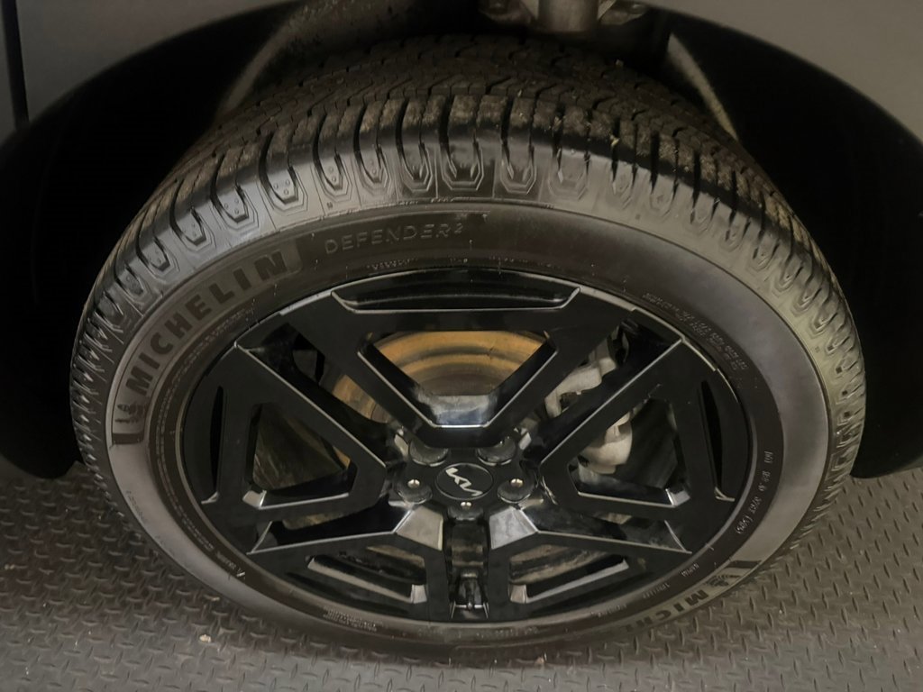 Used 2023 Kia Telluride SX X-Line image 17